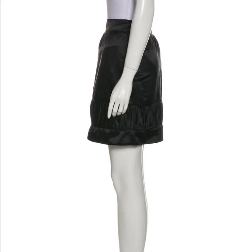 Burberry wool and silk black skirt 6 Medium - Picture 2 of 9